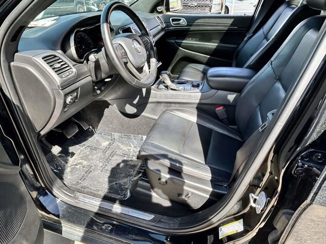 Used 2019 Jeep Grand Cherokee Limited w/ Trailer Tow Group IV AWD/4WD image 11