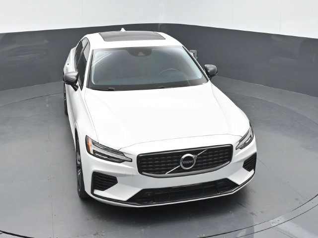 Used 2021 Volvo S60 T8 R-Design Expression w/ Premium Package AWD/4WD image 39
