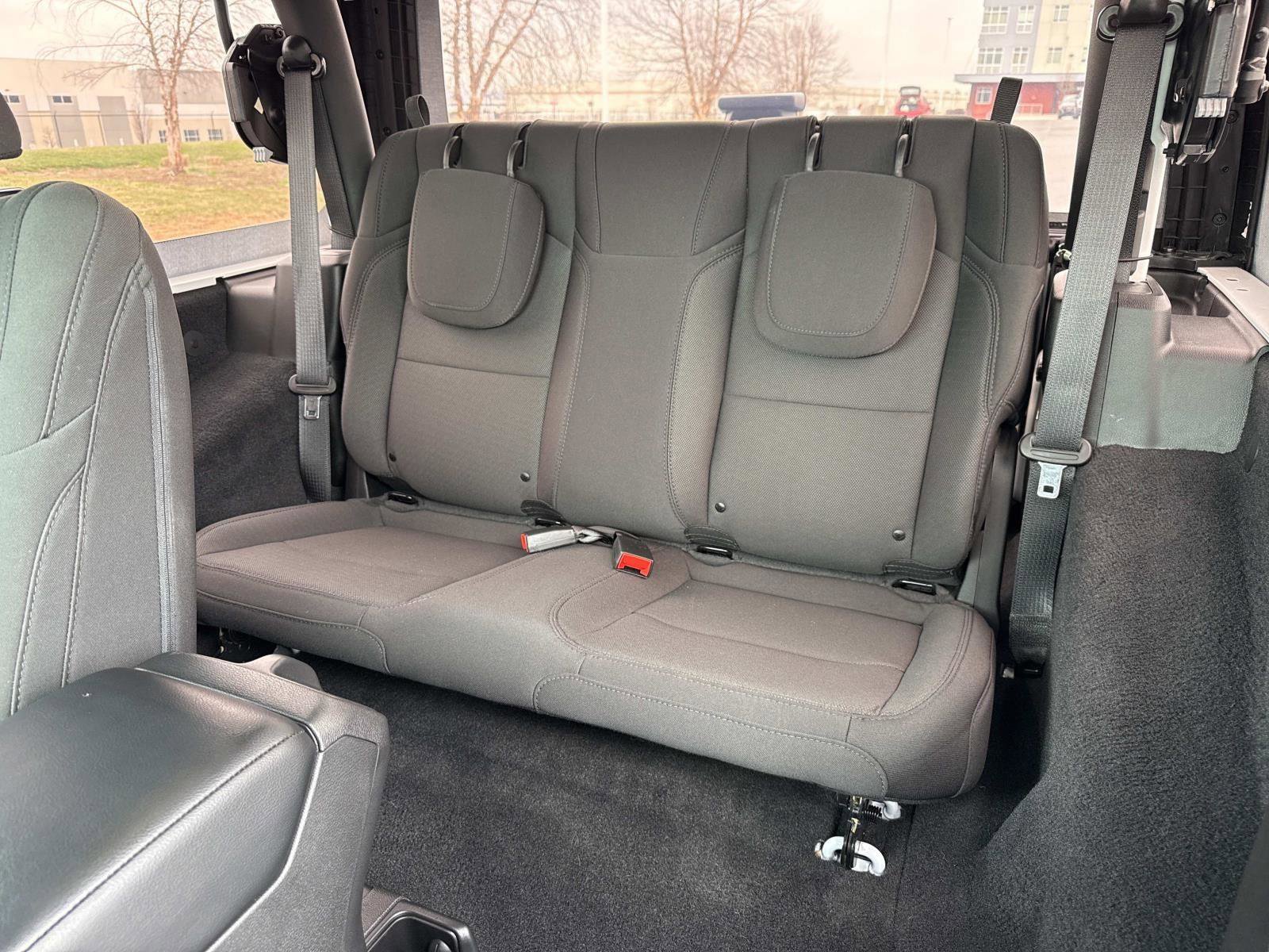 Used 2023 Jeep Wrangler Sport S image 20