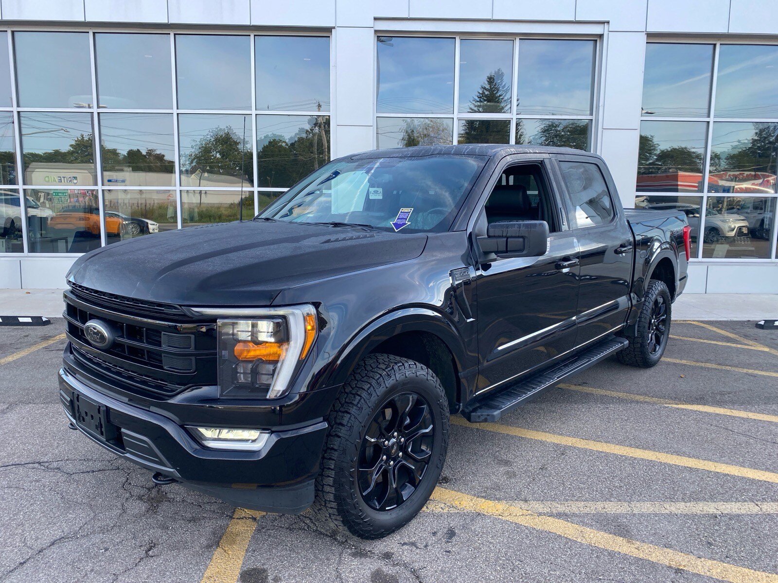 Used 2022 Ford F150 XLT w/ Equipment Group 302A High AWD/4WD image 1