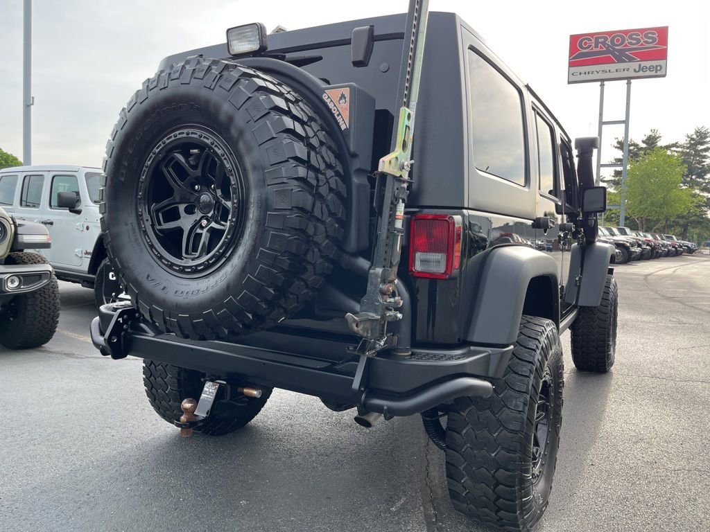 Used 2018 Jeep Wrangler Unlimited Rubicon w/ Cold Weather Group AWD/4WD image 52