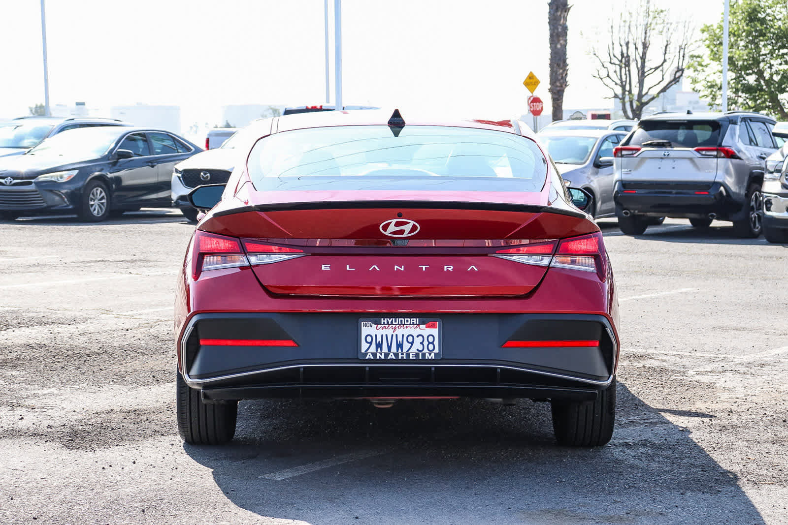 Used 2025 Hyundai Elantra Sport image 7
