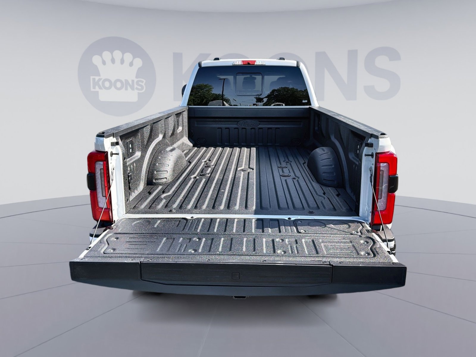 New 2026 Ford F450 Platinum w/ Platinum Plus Package image 35