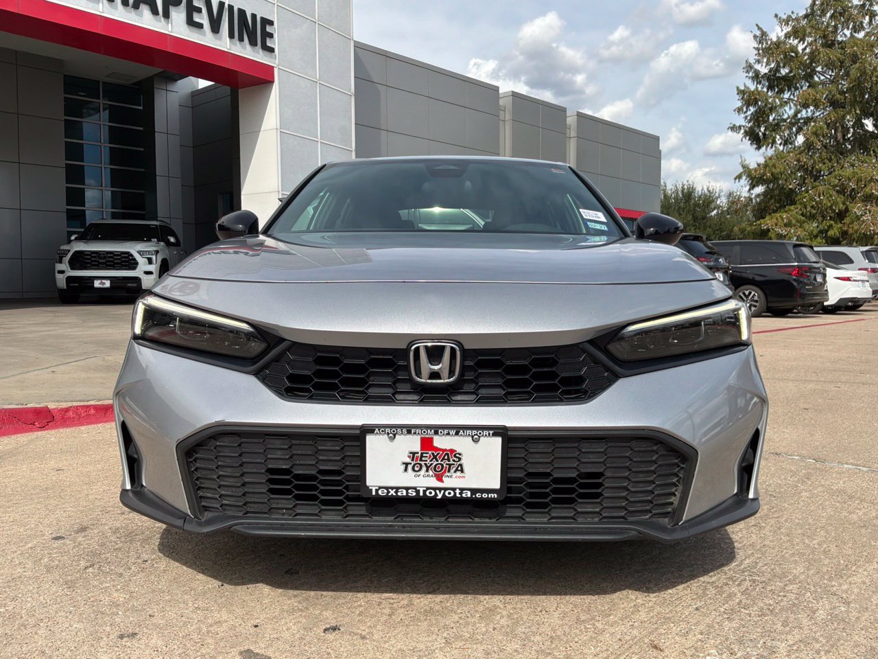 Used 2025 Honda Civic Sport image 3