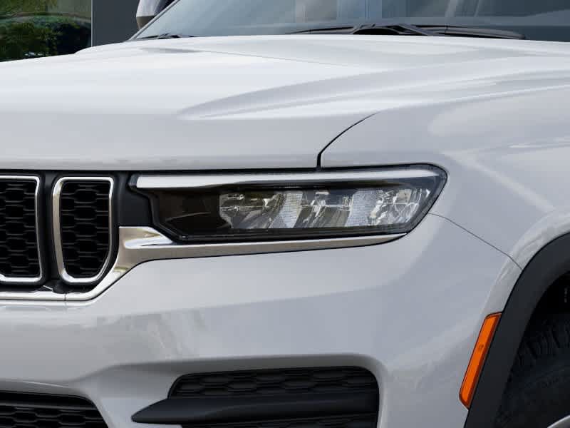 New 2026 Jeep Grand Cherokee Laredo X RWD image 10