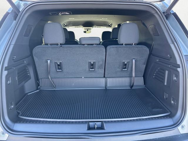 New 2026 Chevrolet Traverse LT w/ Midnight/Sport Edition FWD image 23