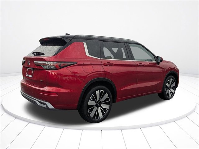 New 2025 Mitsubishi Outlander SEL image 3