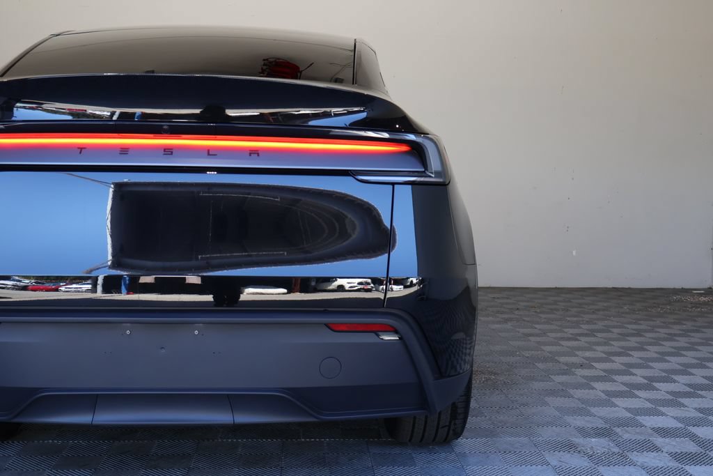 Used 2026 Tesla Model Y 2WD image 12