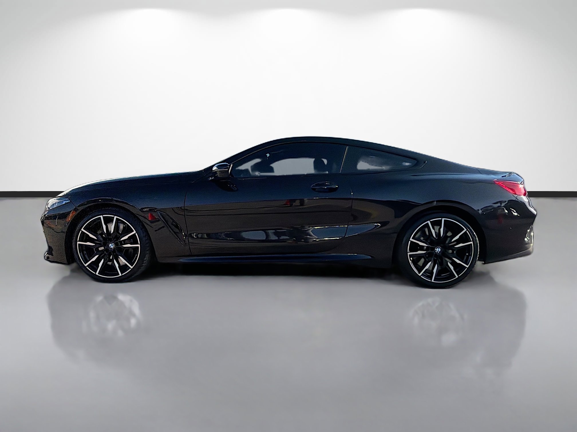Used 2024 BMW M850i xDrive Coupe AWD/4WD image 6