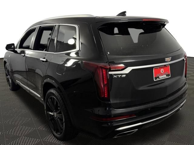 Used 2021 Cadillac XT6 Premium Luxury image 6