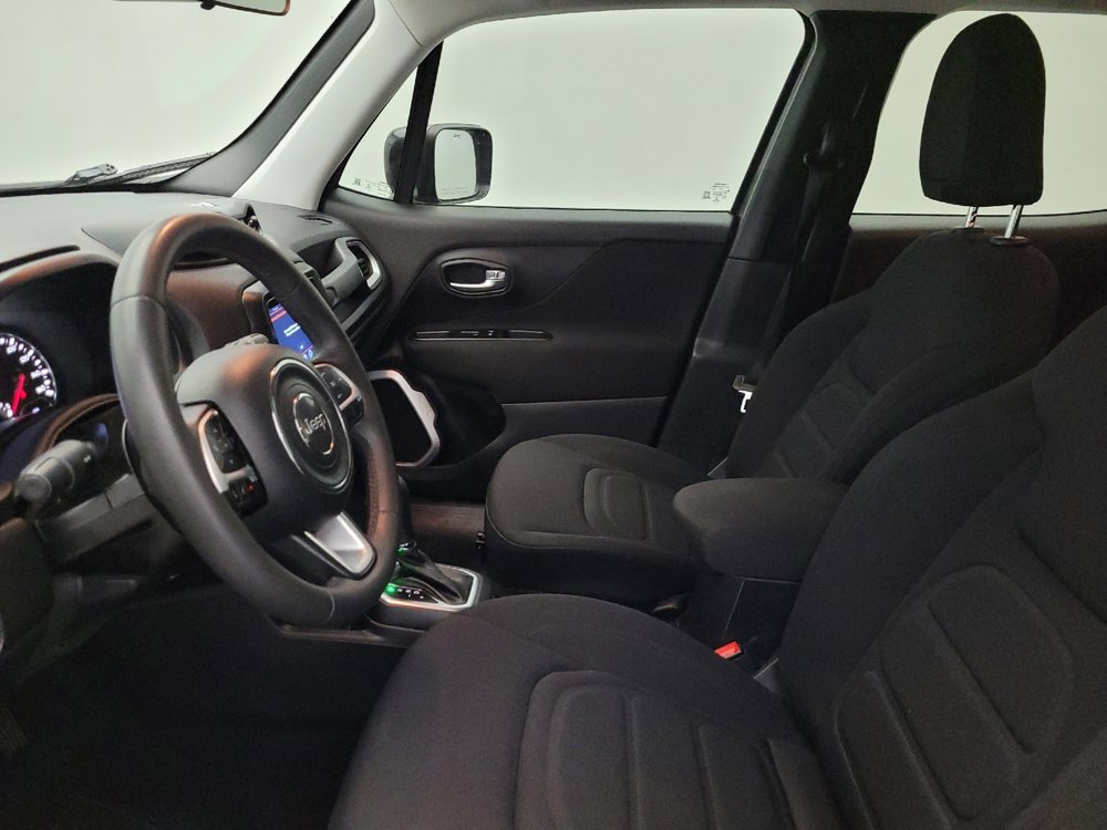 Used 2021 Jeep Renegade Latitude image 17