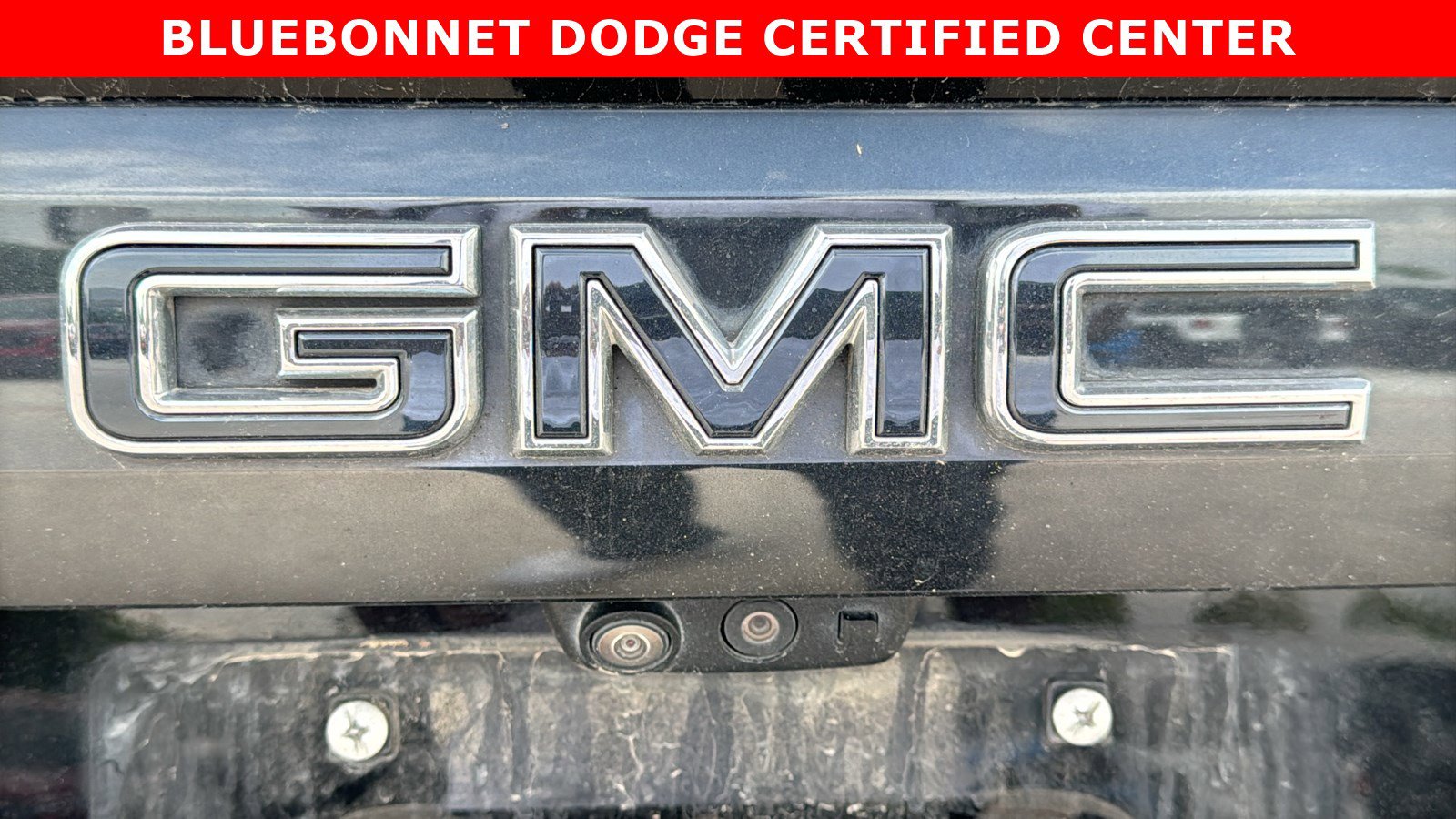 Used 2023 GMC Yukon Denali Ultimate AWD/4WD image 12