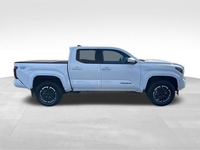 New 2025 Toyota Tacoma TRD Sport image 7