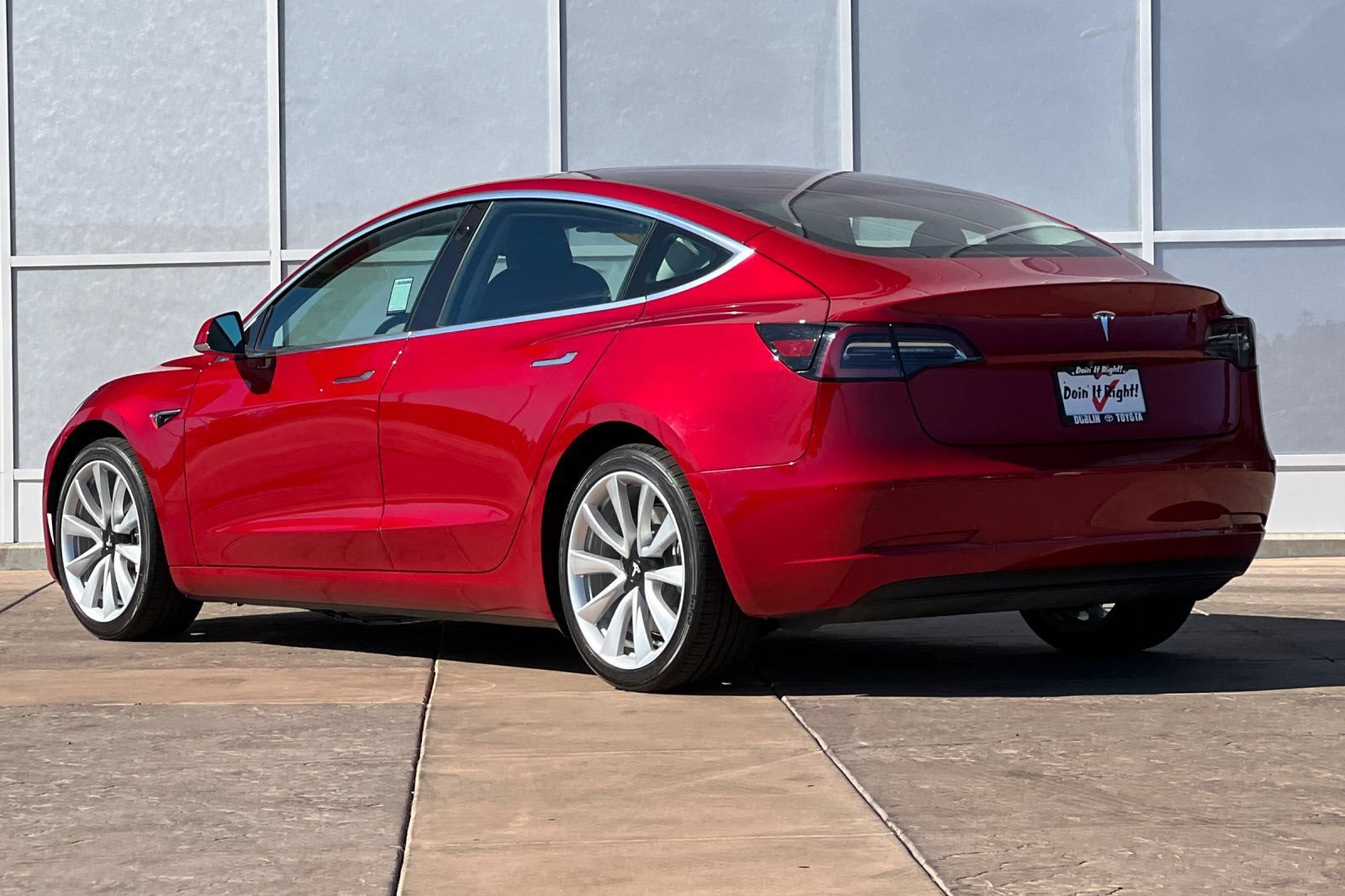Used 2018 Tesla Model 3 Long Range RWD image 6