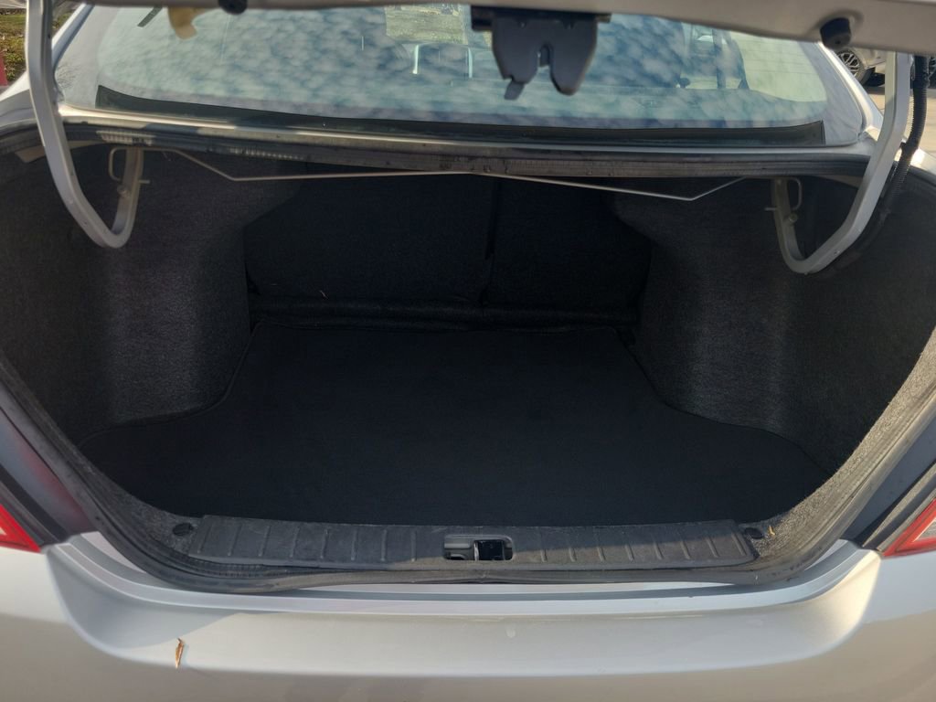 Used 2019 Nissan Versa SV image 30