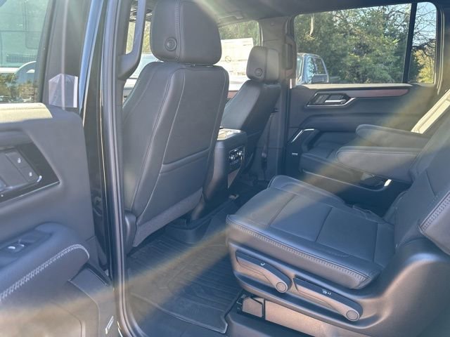 New 2026 GMC Yukon XL Denali w/ LPO, Floor Liner Package image 22