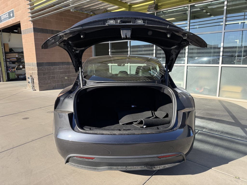 Used 2024 Tesla Model 3 image 39