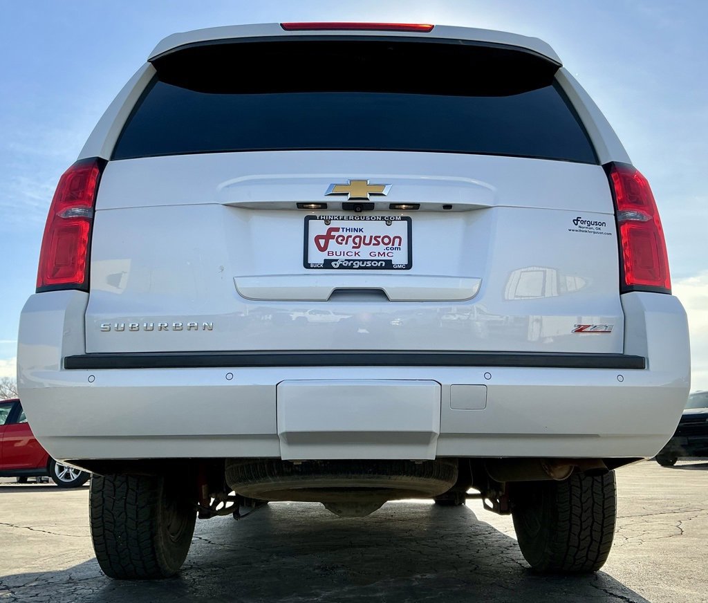 Used 2020 Chevrolet Suburban LT w/ Luxury Package image 17