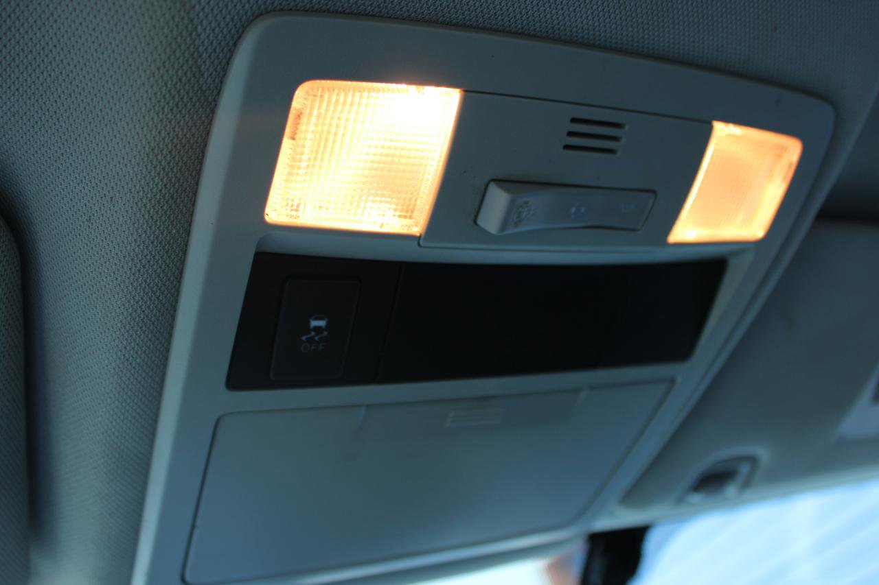 Used 2016 Toyota Tacoma SR image 32