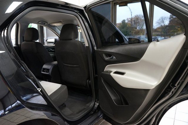 Used 2023 Chevrolet Equinox LS w/ Driver Confidence II Package image 43
