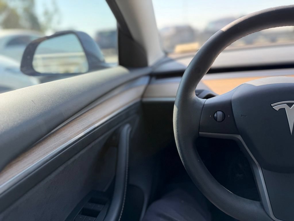 Used 2022 Tesla Model 3 RWD image 7