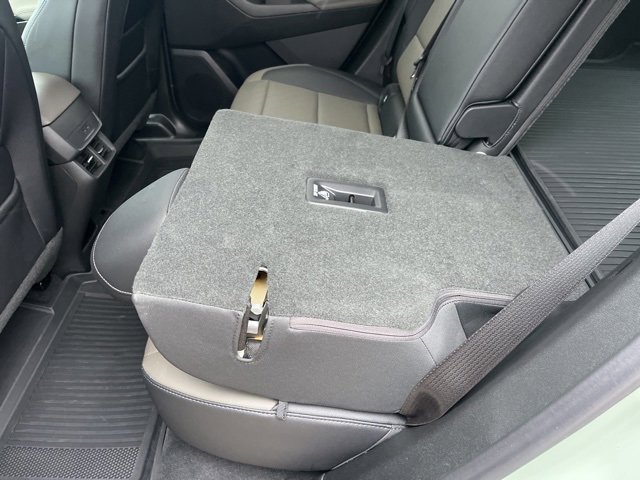 Used 2026 Chevrolet Equinox LT w/ Convenience Package II image 38