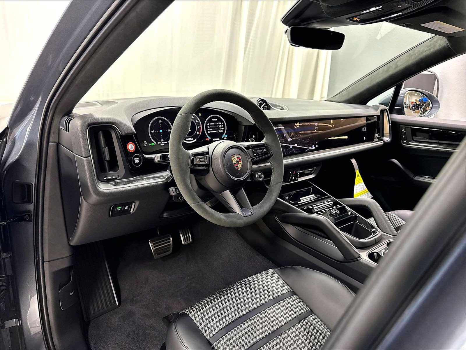 New 2026 Porsche Cayenne S AWD/4WD image 4