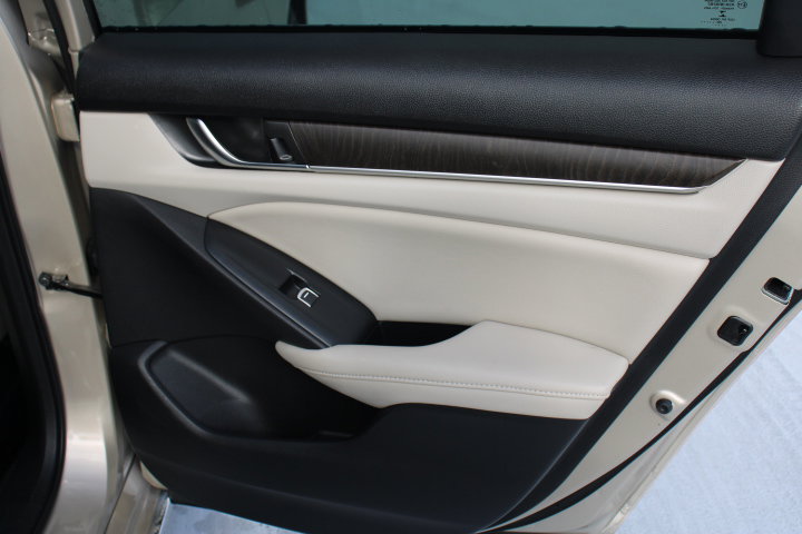 Used 2020 Honda Accord EX-L image 17