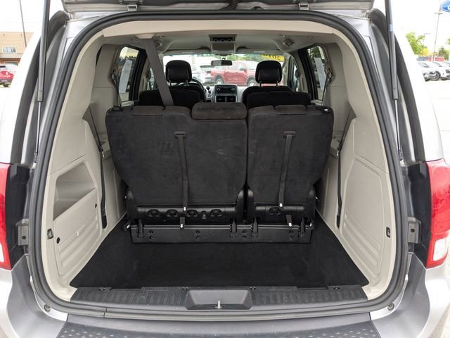 Used 2016 Dodge Grand Caravan SE w/ Quick Order Package 29E SE FWD image 14