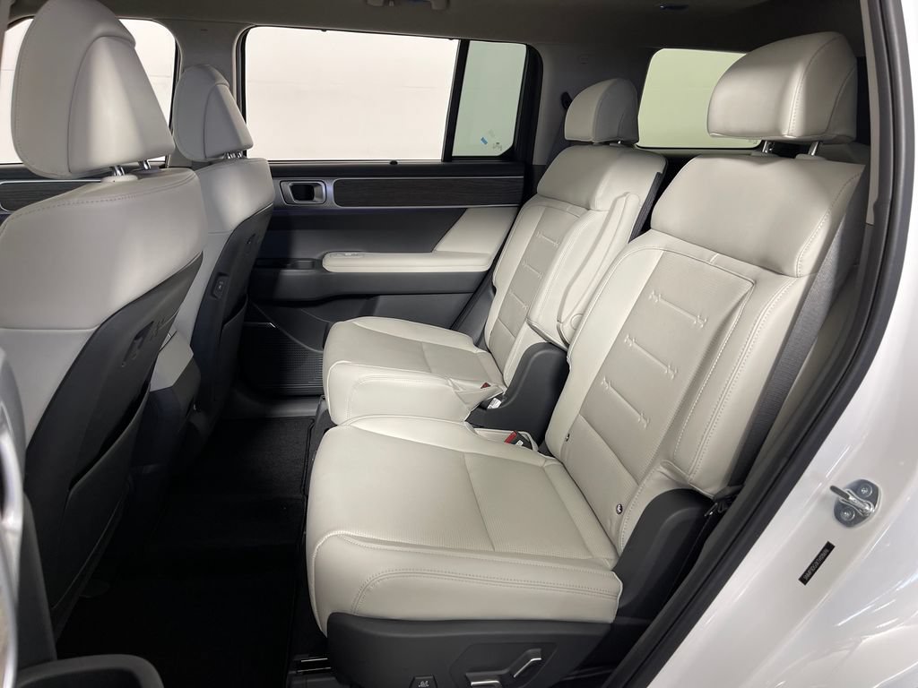 New 2026 Hyundai Santa Fe Limited AWD/4WD image 13
