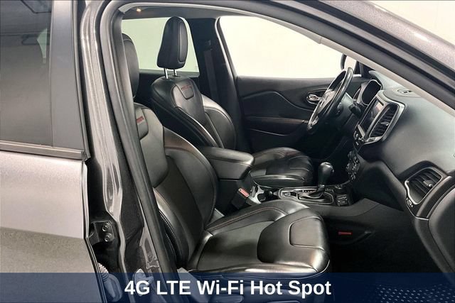 Used 2021 Jeep Cherokee Trailhawk w/ Sun, Sound & Nav Group AWD/4WD image 40