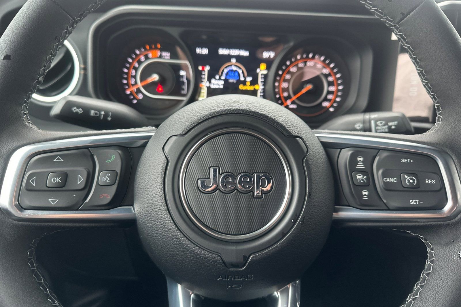 New 2026 Jeep Wrangler Unlimited Sahara AWD/4WD image 29