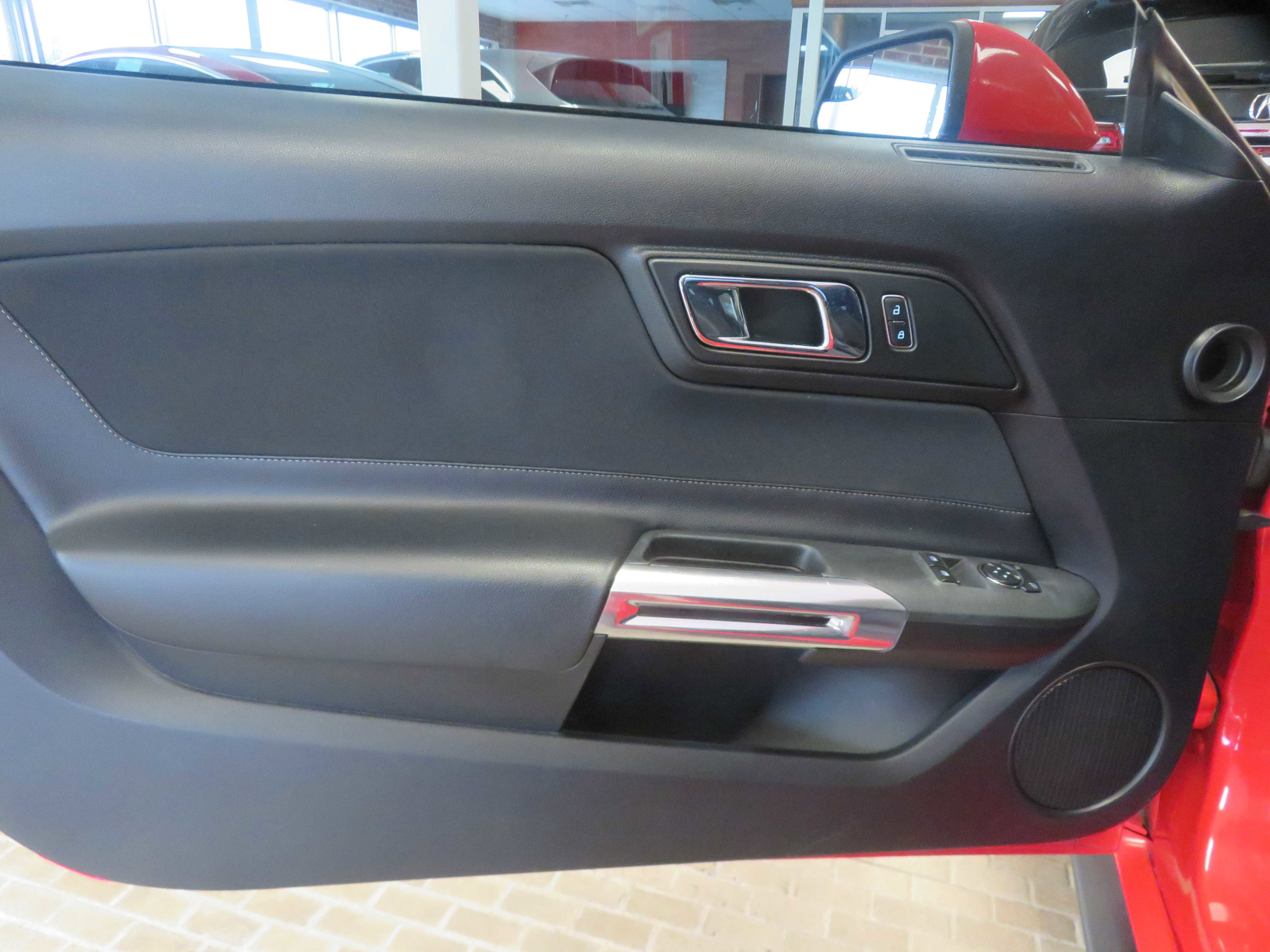 Used 2017 Ford Mustang GT image 13