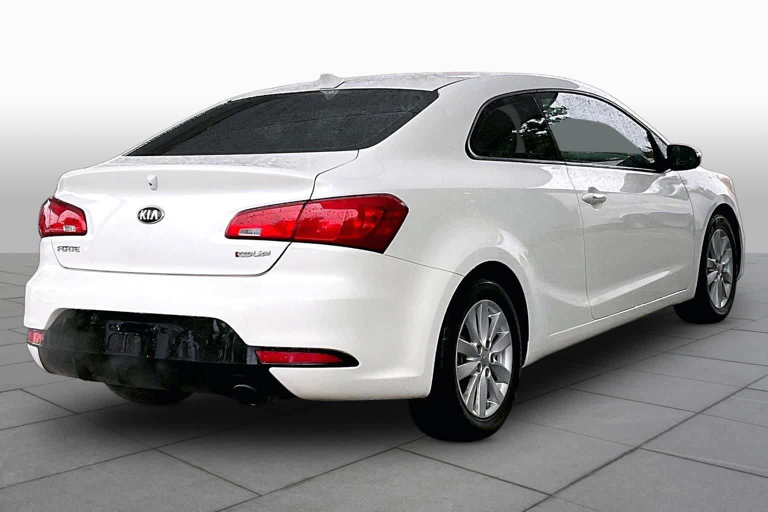 Used 2016 Kia Forte Koup EX FWD image 13