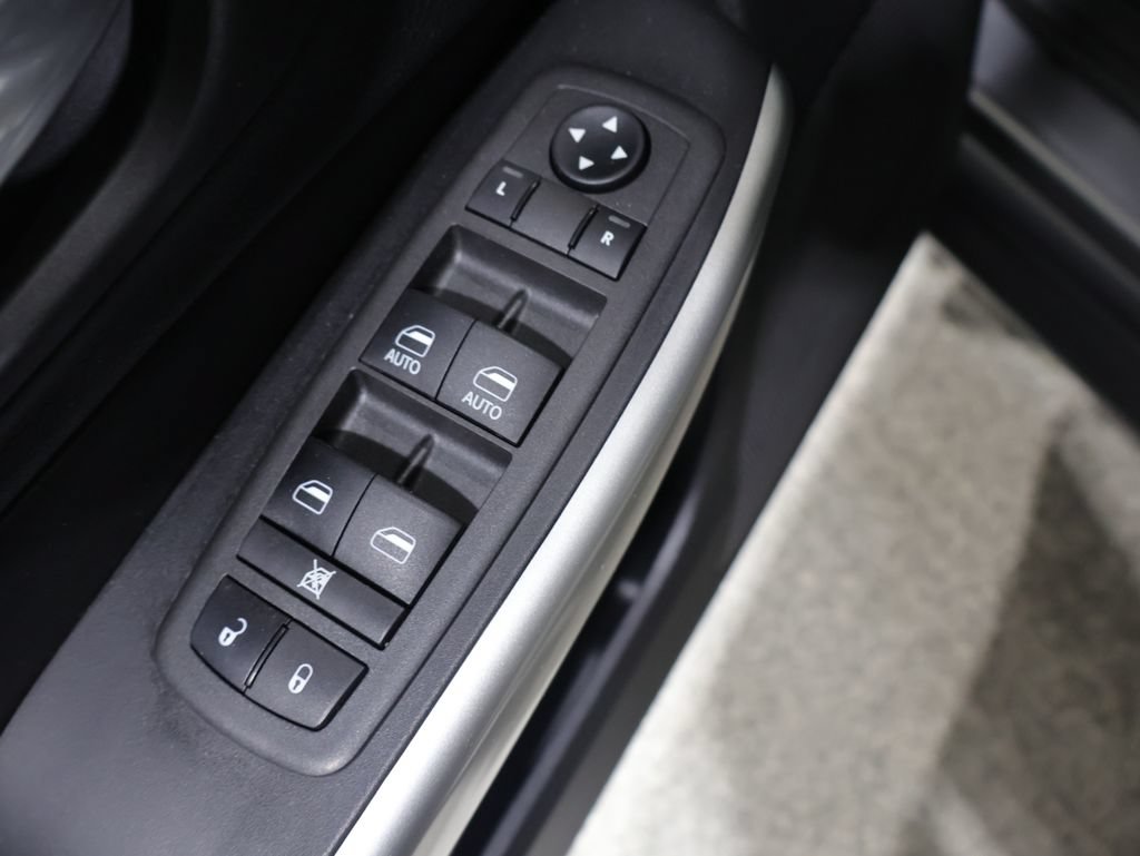 Certified 2022 Jeep Cherokee Latitude AWD/4WD image 14