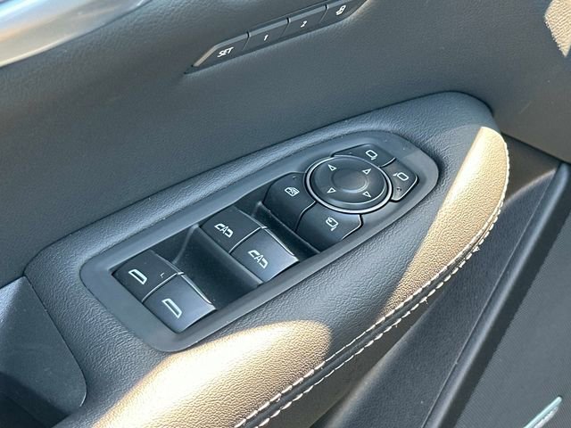 Used 2025 Cadillac XT5 Sportv w/ LPO, Bronce Accent Package AWD/4WD image 14