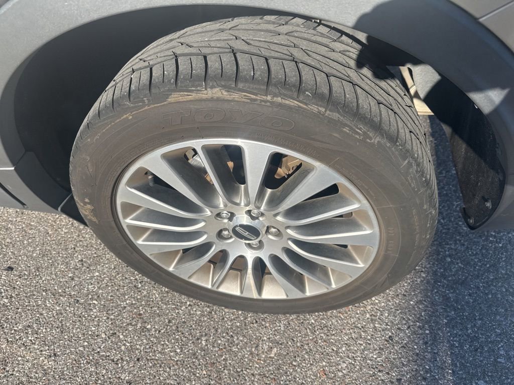 Used 2017 Lincoln MKC Reserve image 10