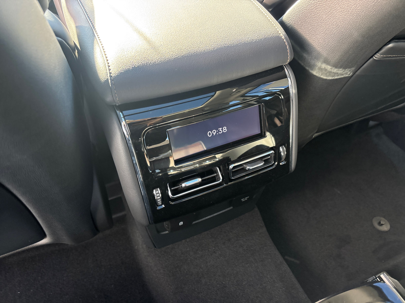 New 2027 Lincoln Aviator Reserve AWD/4WD image 29