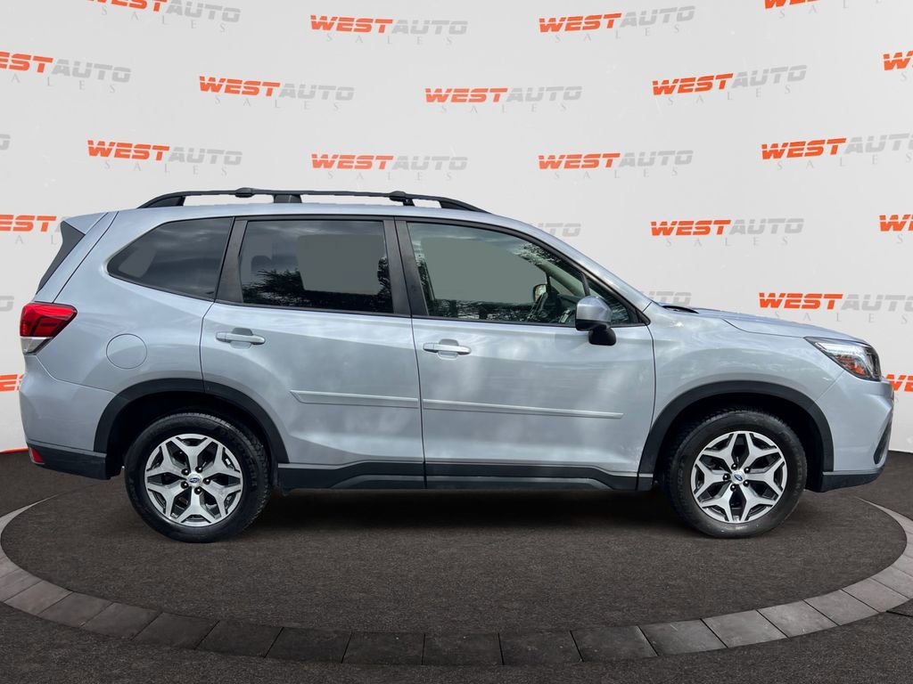 Used 2019 Subaru Forester Premium image 6