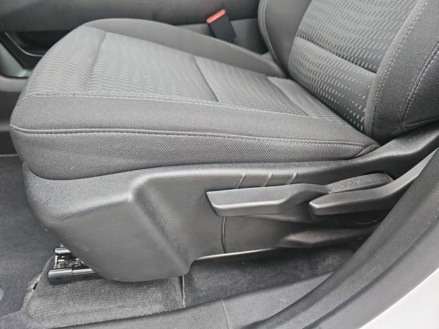 Used 2025 Chevrolet Equinox LT image 17