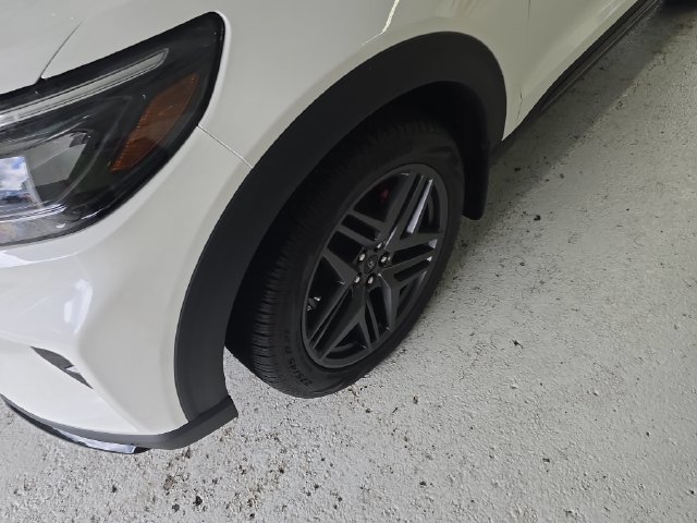 Used 2025 Ford Explorer ST AWD/4WD image 9