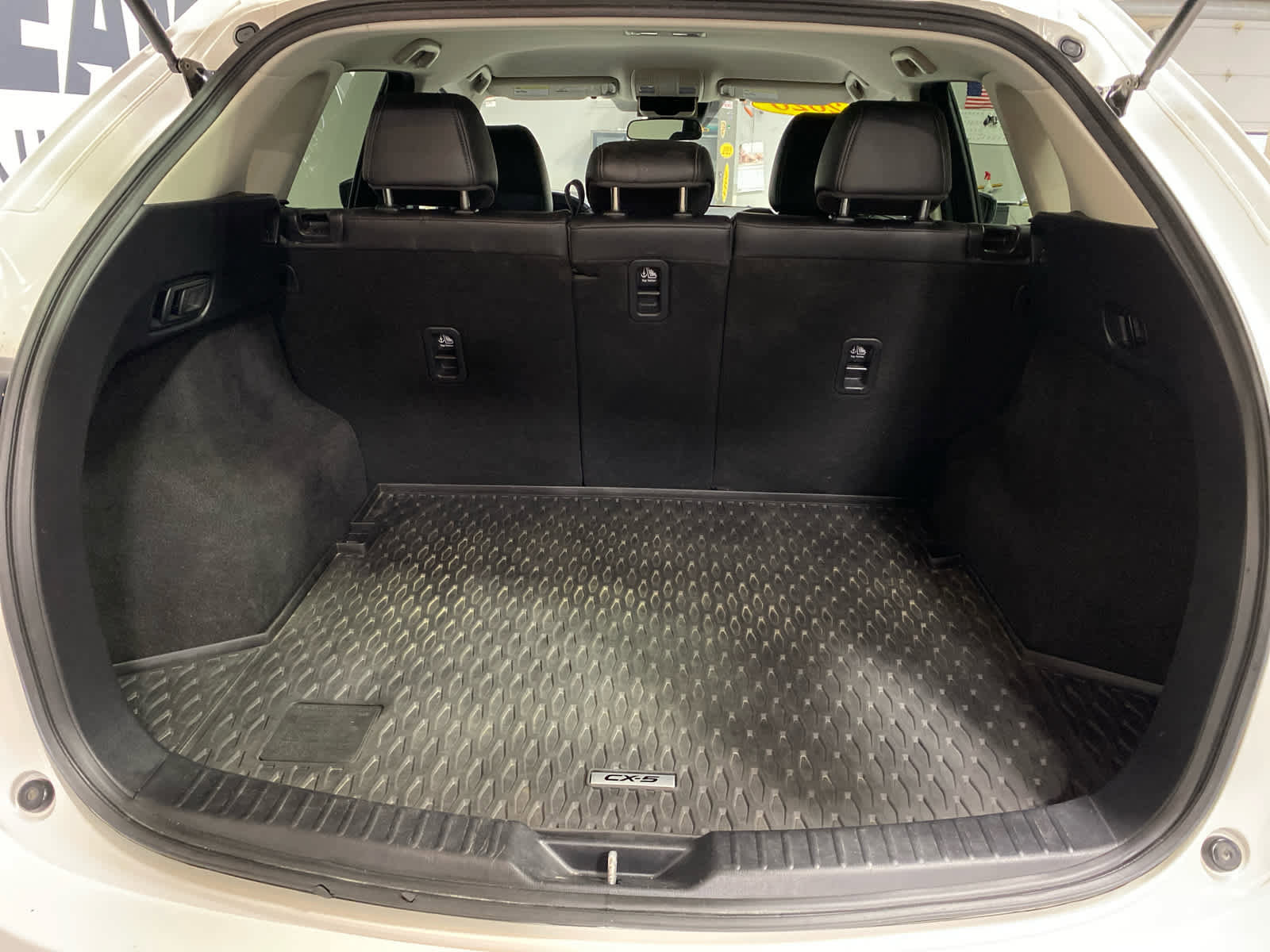 Used 2020 MAZDA CX-5 Touring image 25