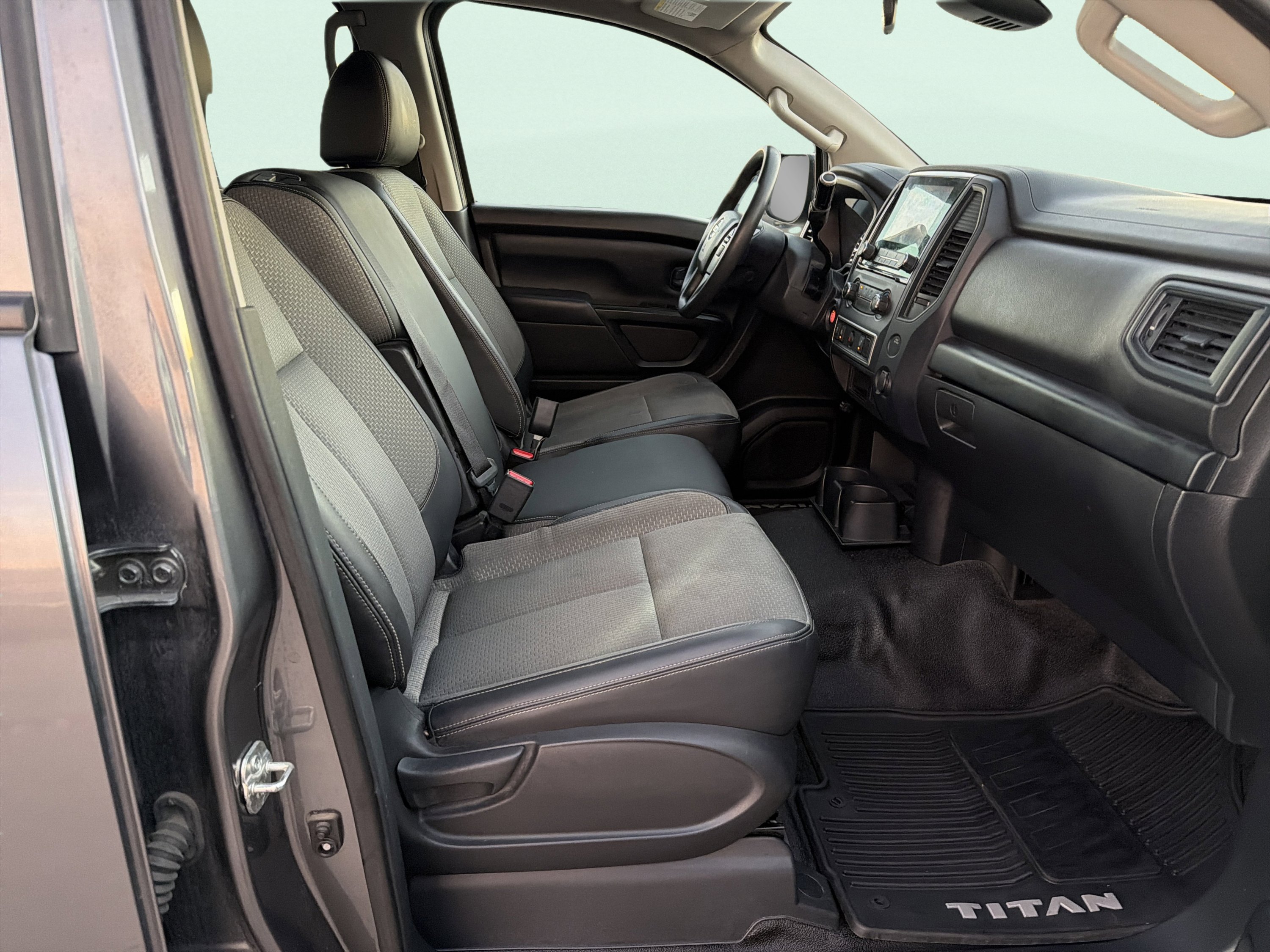Used 2021 Nissan Titan S w/ S Utility Package RWD image 44