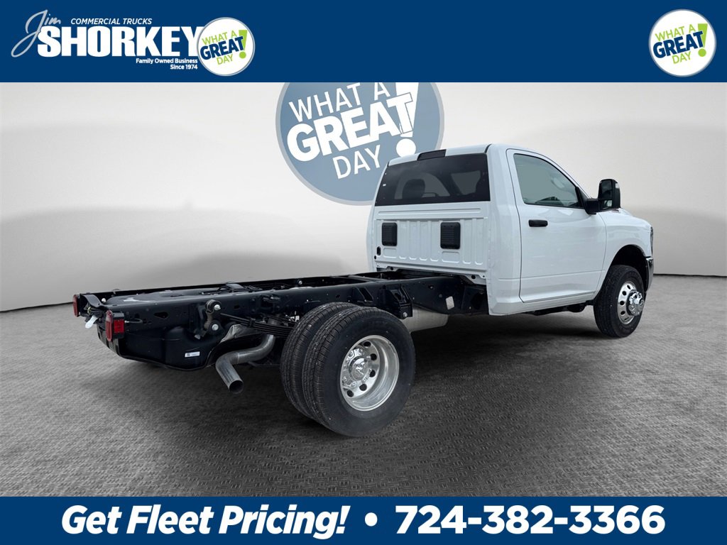 New 2026 RAM 3500 Tradesman w/ Chrome Appearance Group image 3