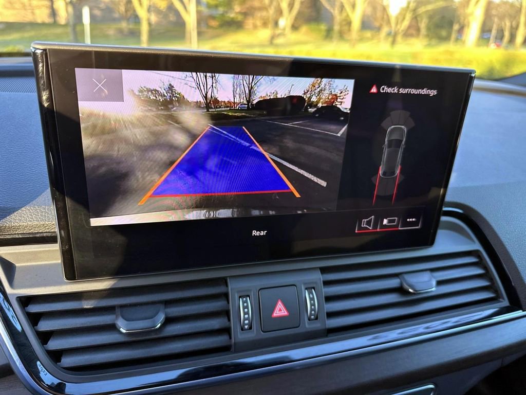 Used 2023 Audi Q5 2.0T Premium w/ Convenience Package image 21