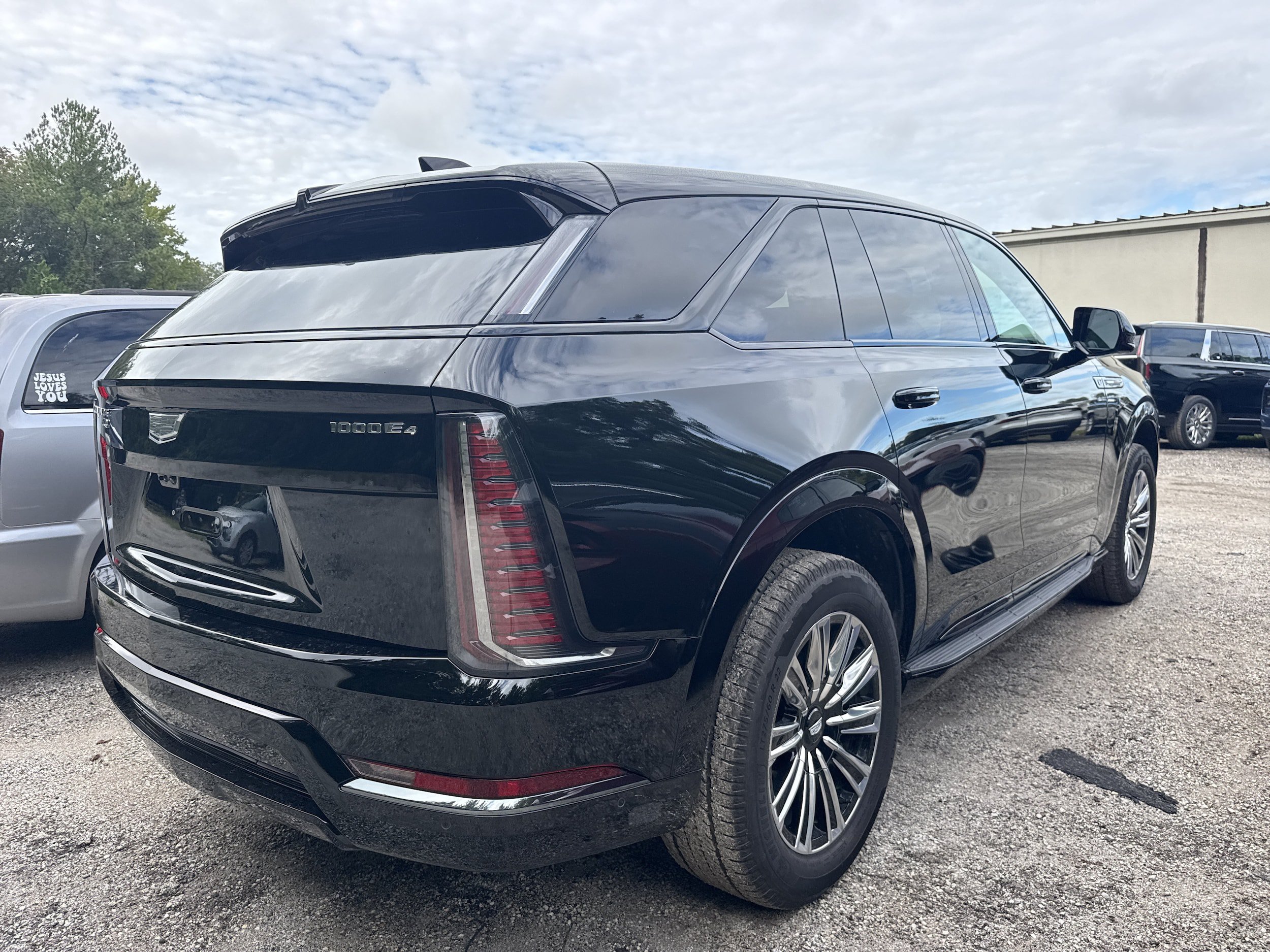 Used 2026 Cadillac Escalade IQ Sport 1 AWD/4WD image 3