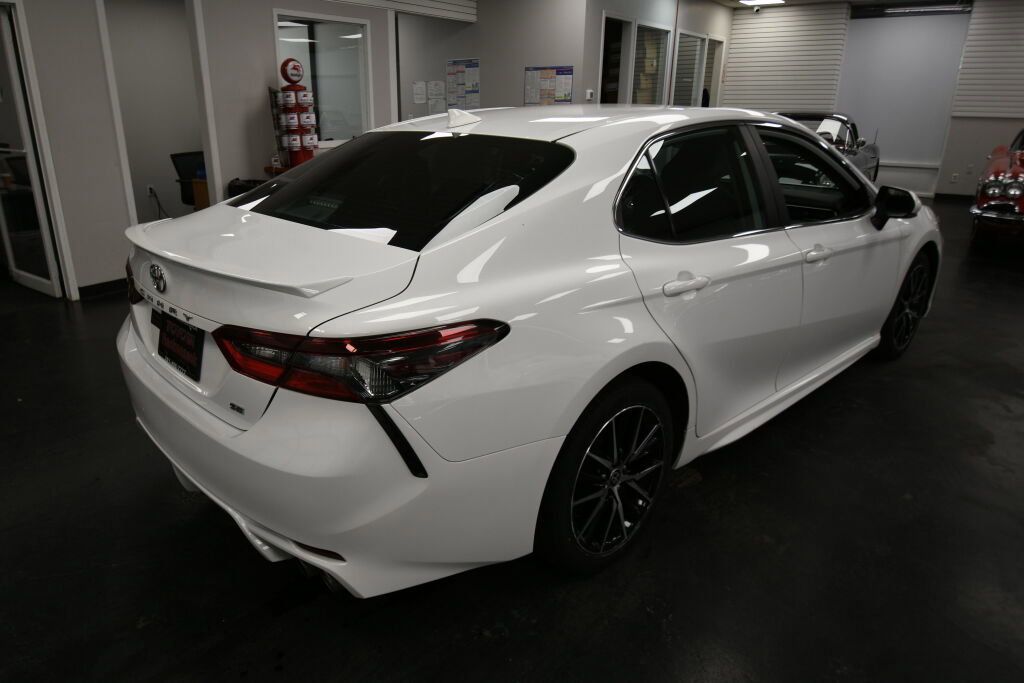Certified 2024 Toyota Camry SE image 7