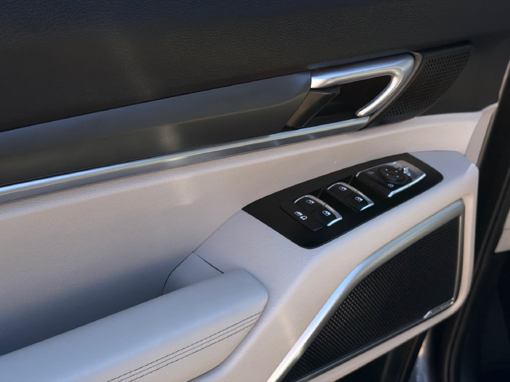 Used 2021 Kia Telluride S AWD/4WD image 18