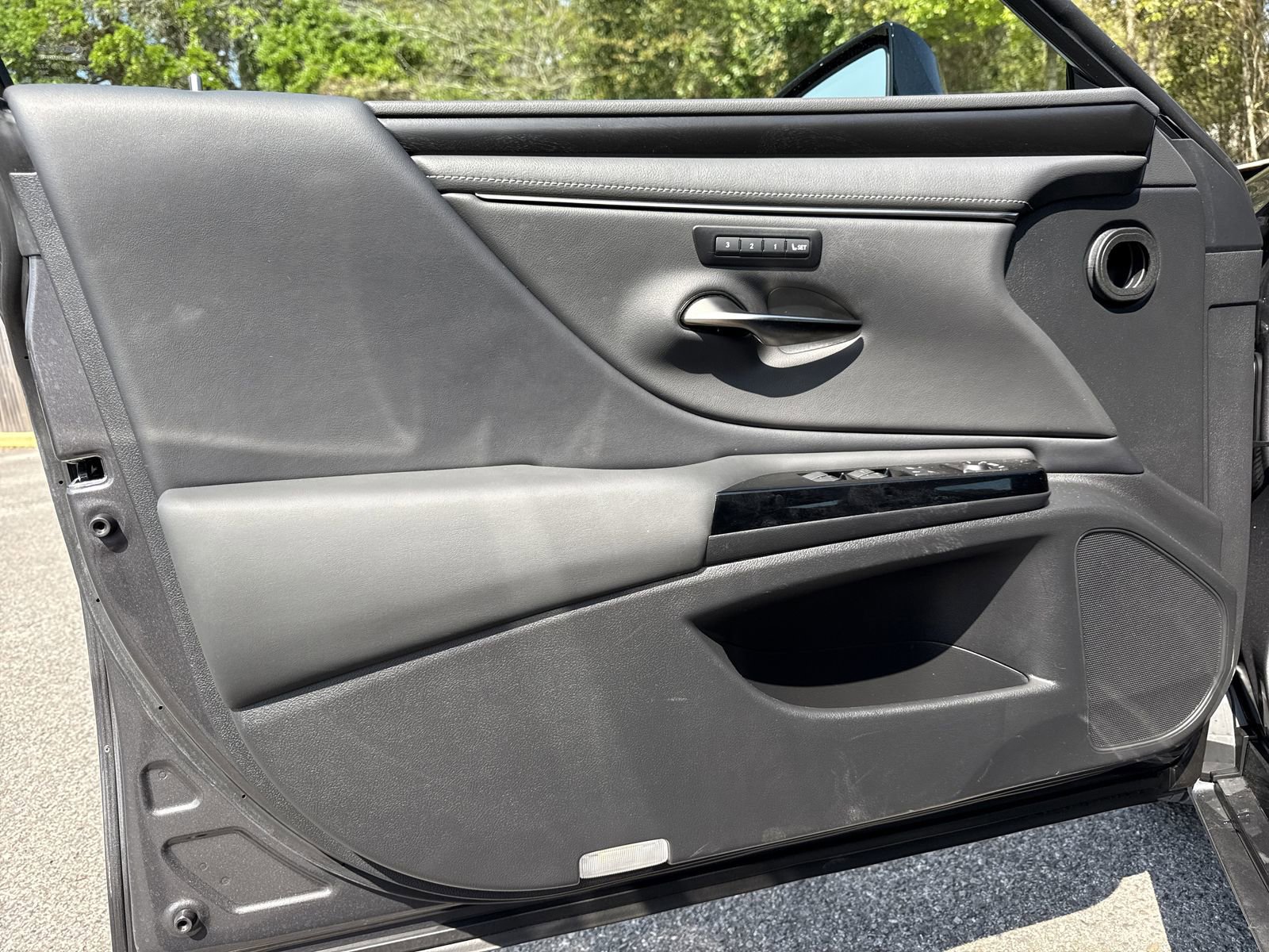 Used 2022 Lexus ES 350 w/ Premium Package FWD image 14