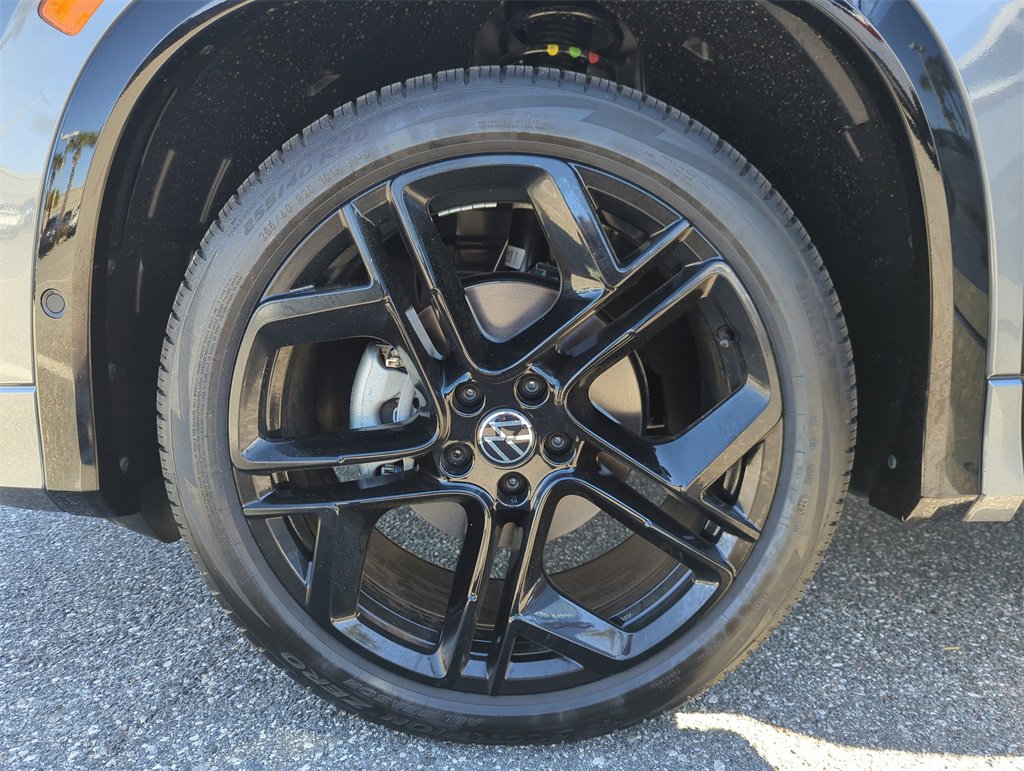 New 2026 Volkswagen Tiguan SE R-Line image 47